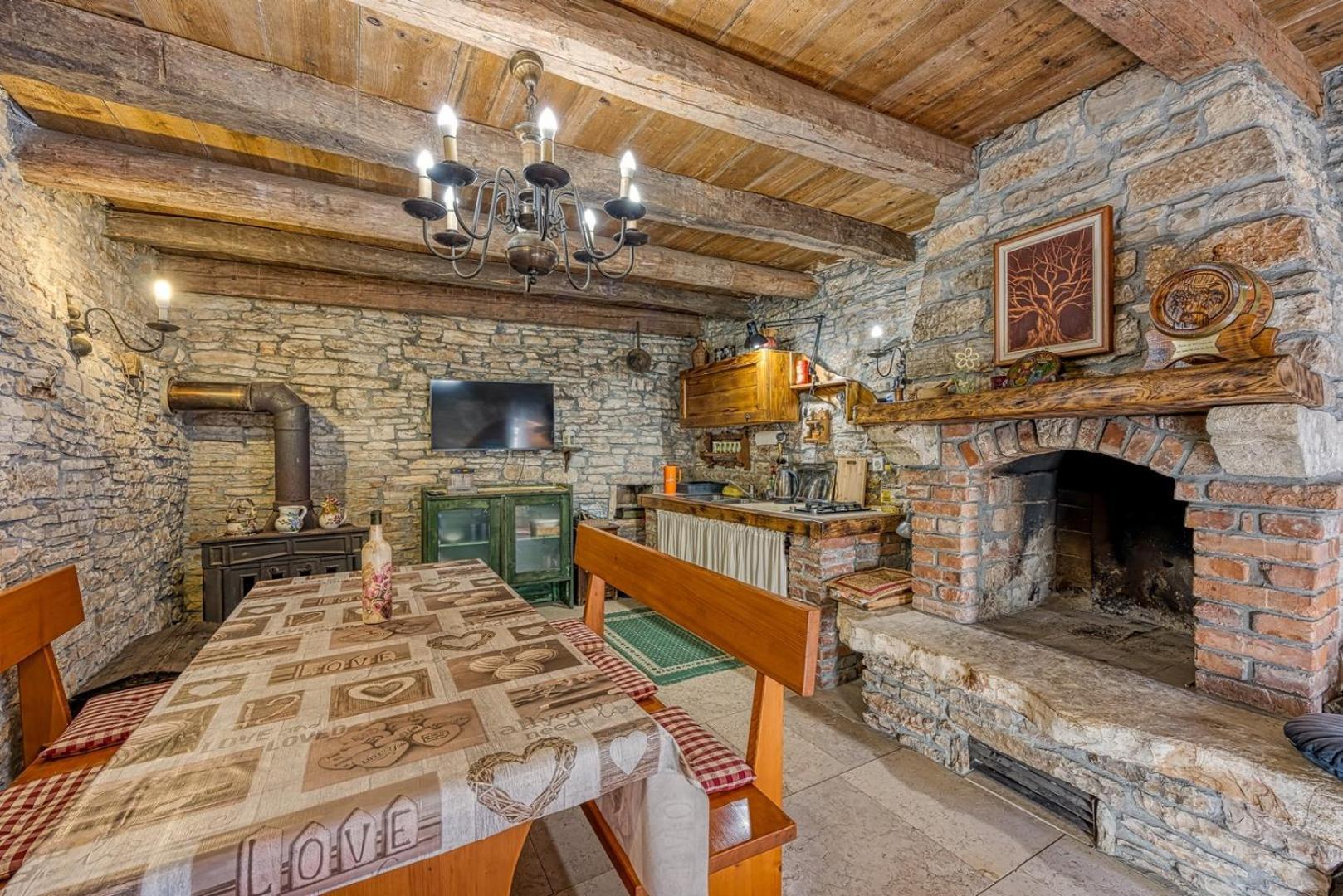 Casa Gustinka Villa Heki ภายนอก รูปภาพ