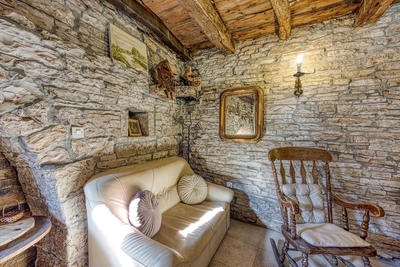 Casa Gustinka Villa Heki ภายนอก รูปภาพ